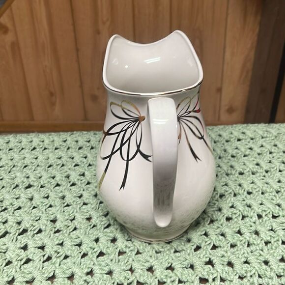 Beautiful Vintage Tele-floral Gift Vase/Pitcher - Picture 1 of 5